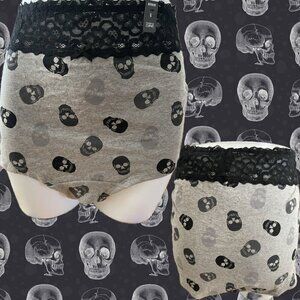 Torrid +6 Gray Heather Skull Graphic Wide Lace Waistband Cotton Boyshort Panties